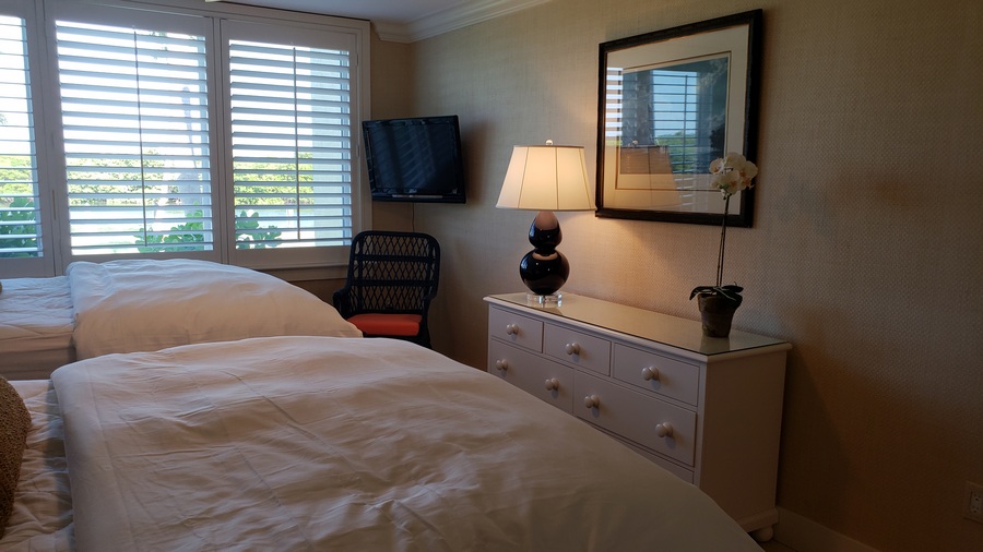 Full Bedroom